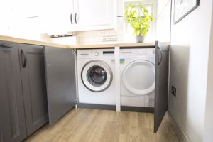 Kitchen- click for photo gallery